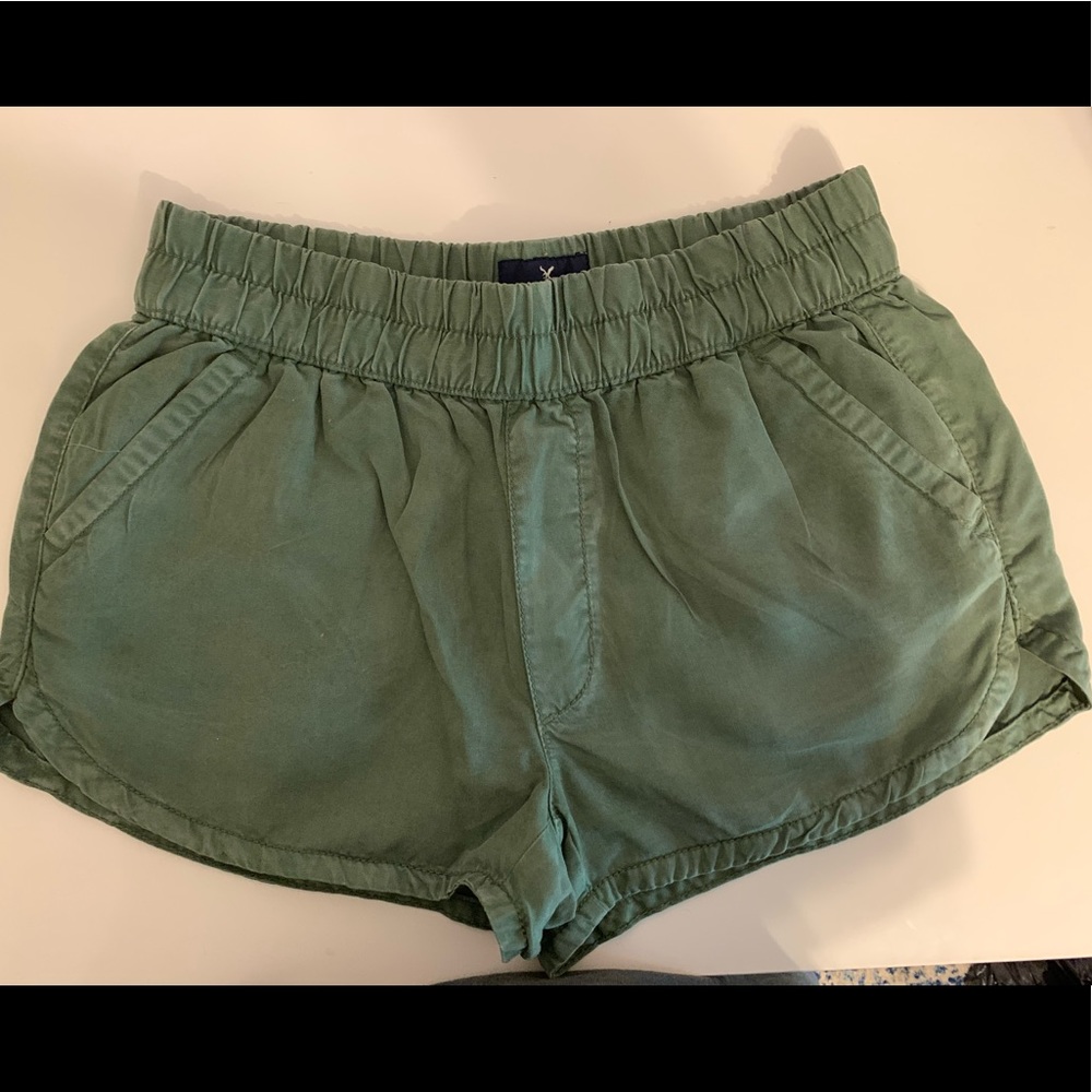 american eagle army green shorts